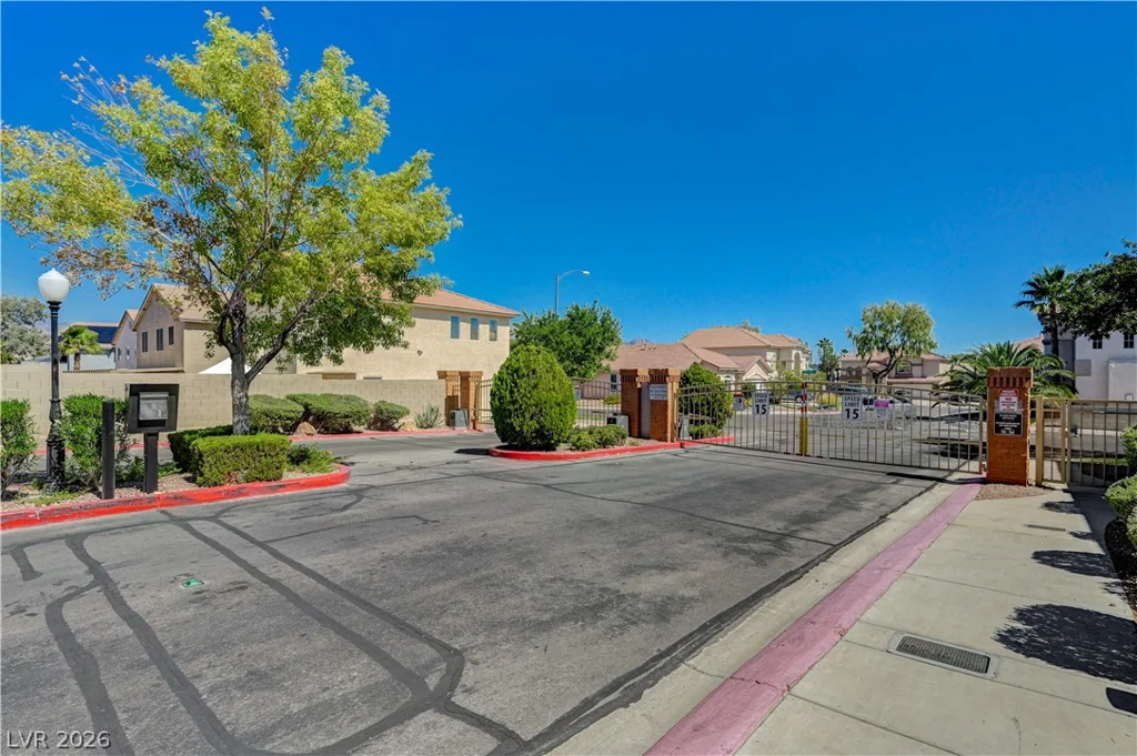 8724 Breezy Brown, Las Vegas, NV 89143
