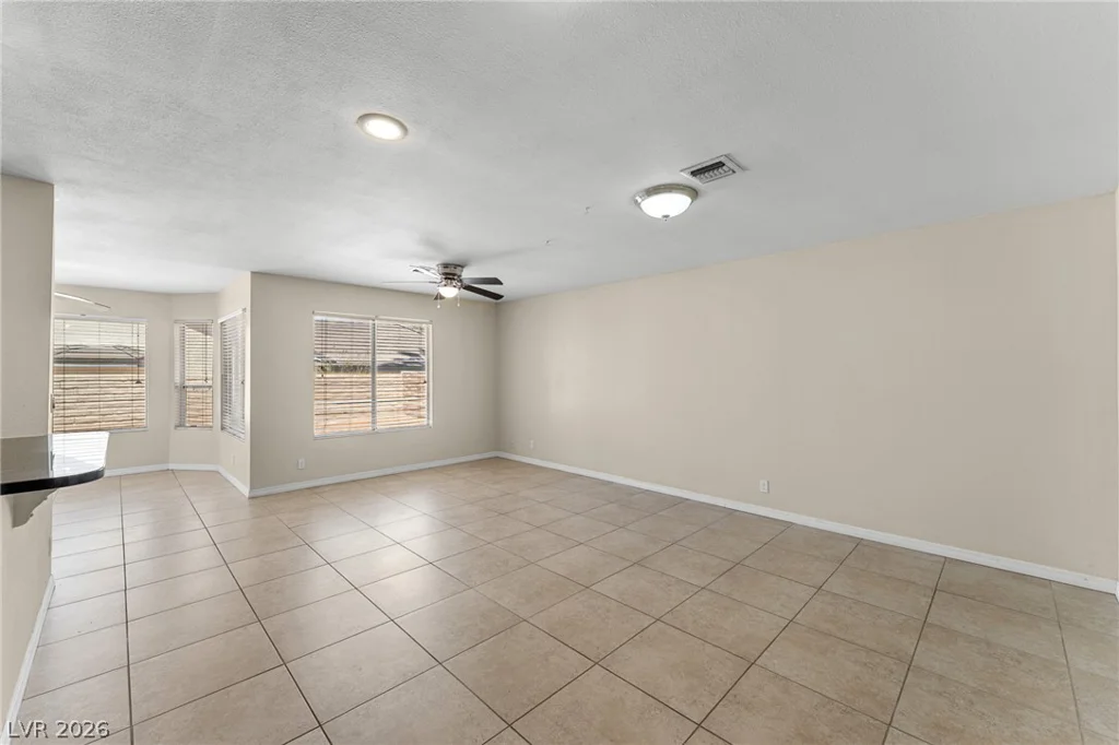 7712 Leavorite, Las Vegas, NV 89128