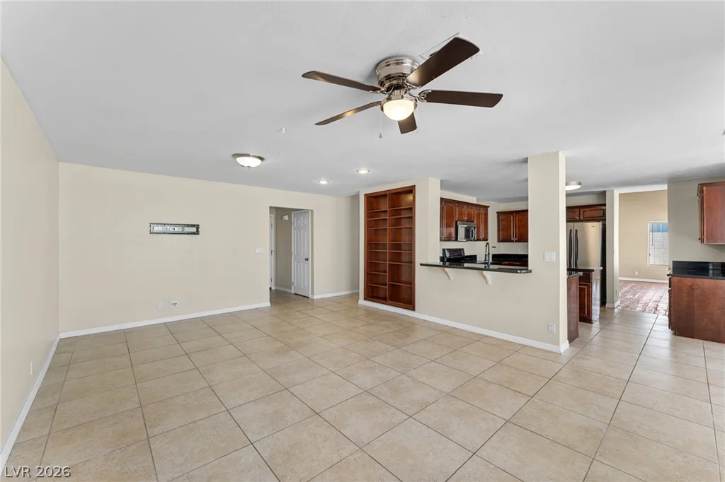 7712 Leavorite, Las Vegas, NV 89128