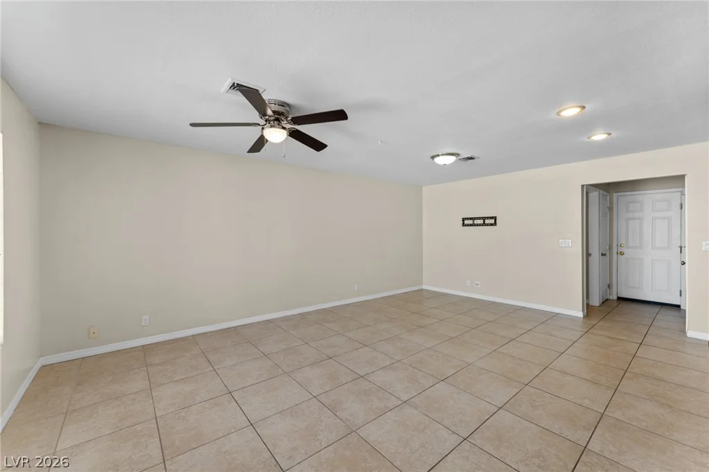 7712 Leavorite, Las Vegas, NV 89128