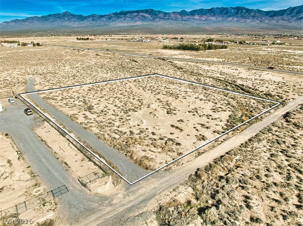 2090 Harris Farm, Pahrump, NV 89060