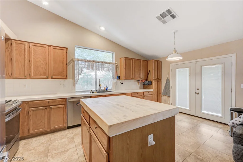 6156 Osaka, Las Vegas, NV 89110