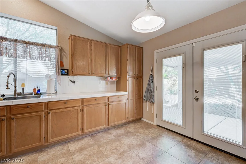6156 Osaka, Las Vegas, NV 89110
