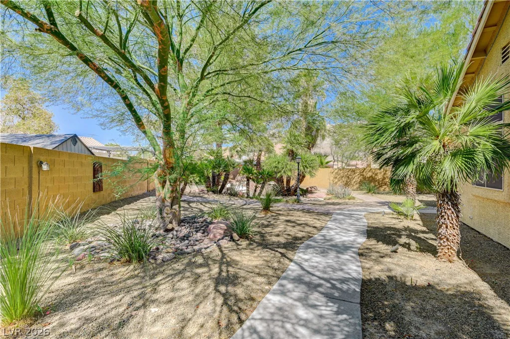 6156 Osaka, Las Vegas, NV 89110