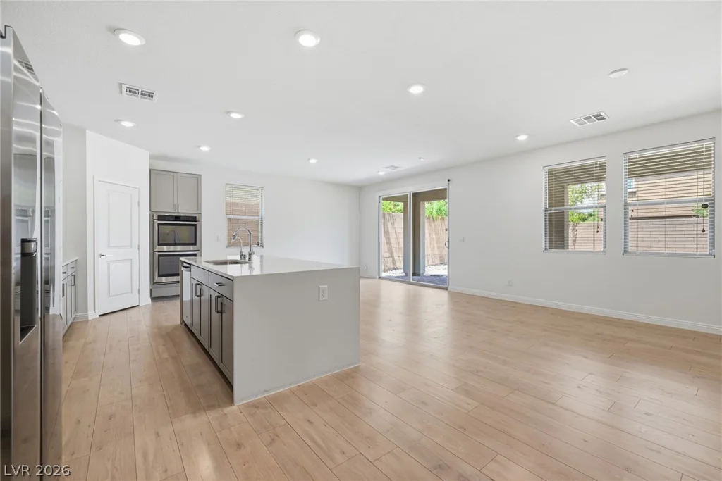 918 Cherry Glen, Las Vegas, NV 89138