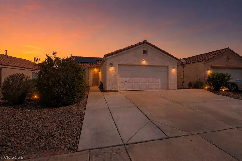 624 Black Sand, Henderson, NV 89011