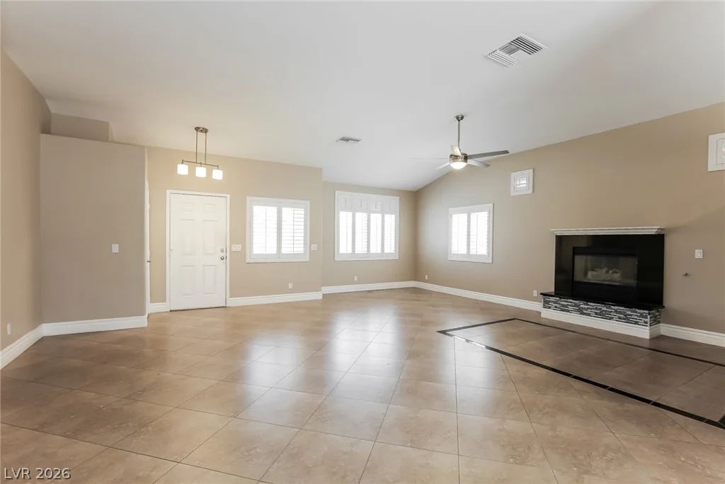 4036 Delhi, North Las Vegas, NV 89032