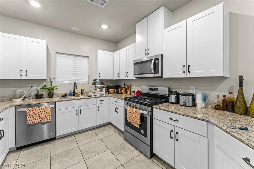 7433 Onyx Star, North Las Vegas, NV 89084