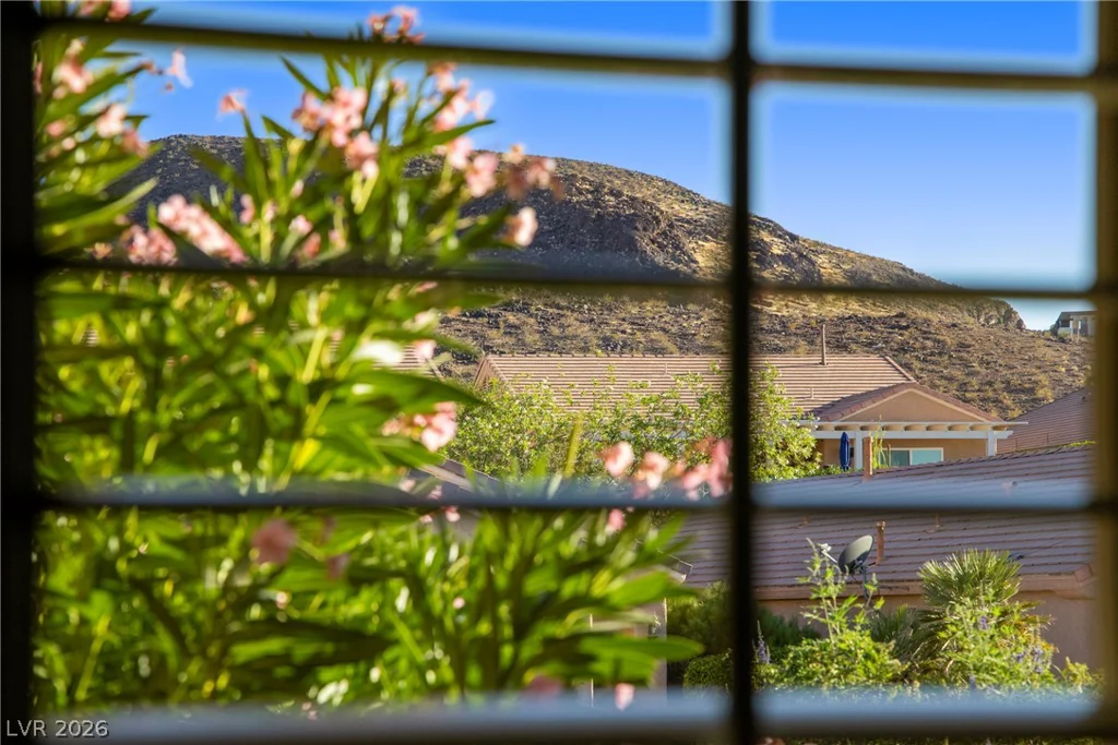 2118 Desert Woods, Henderson, NV 89012