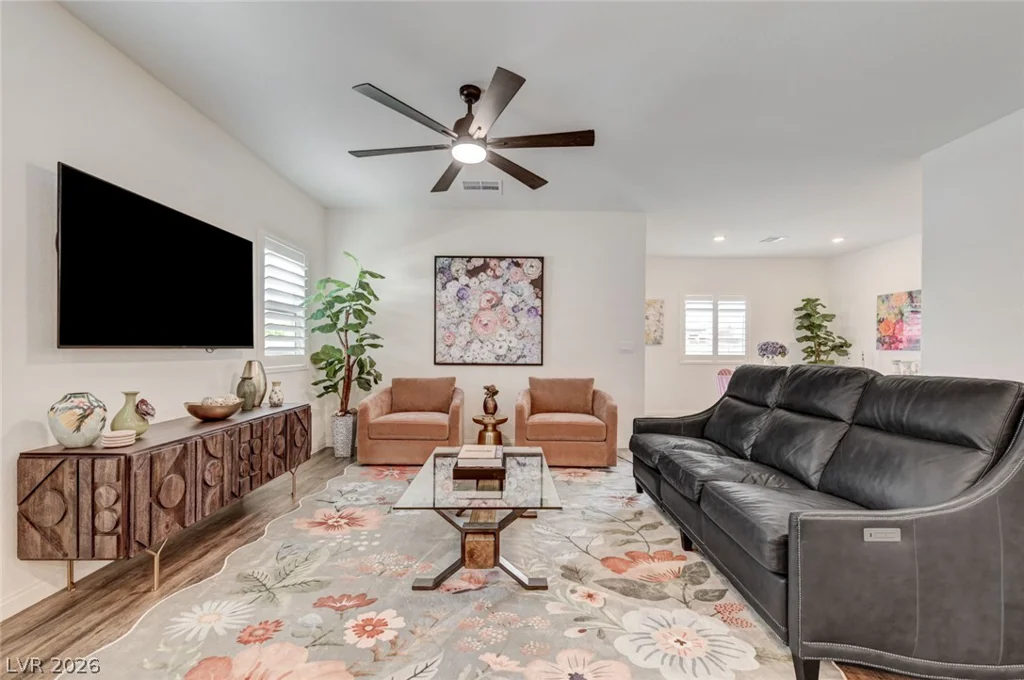 7446 Charlotte Bay, North Las Vegas, NV 89084