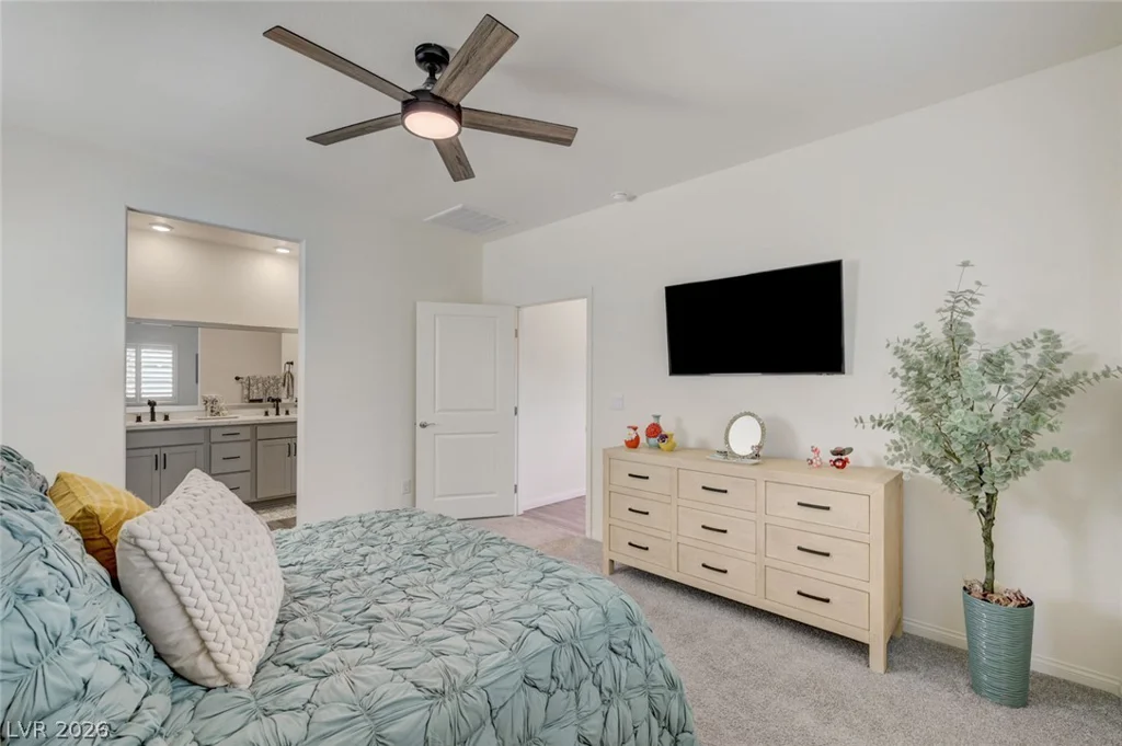 7446 Charlotte Bay, North Las Vegas, NV 89084