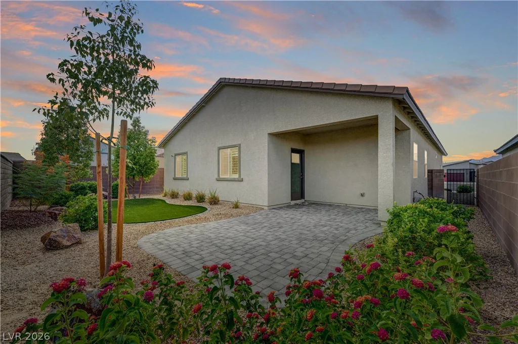 7446 Charlotte Bay, North Las Vegas, NV 89084