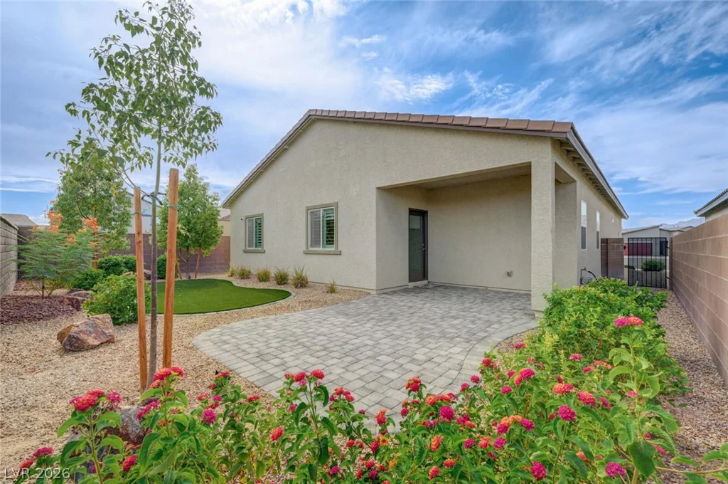 7446 Charlotte Bay, North Las Vegas, NV 89084