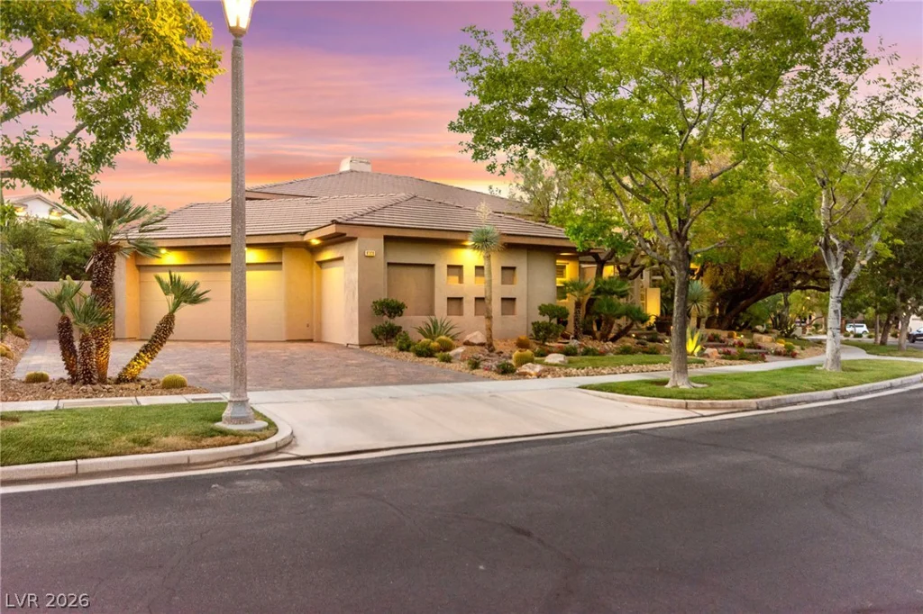 9308 Canyon Classic, Las Vegas, NV 89144
