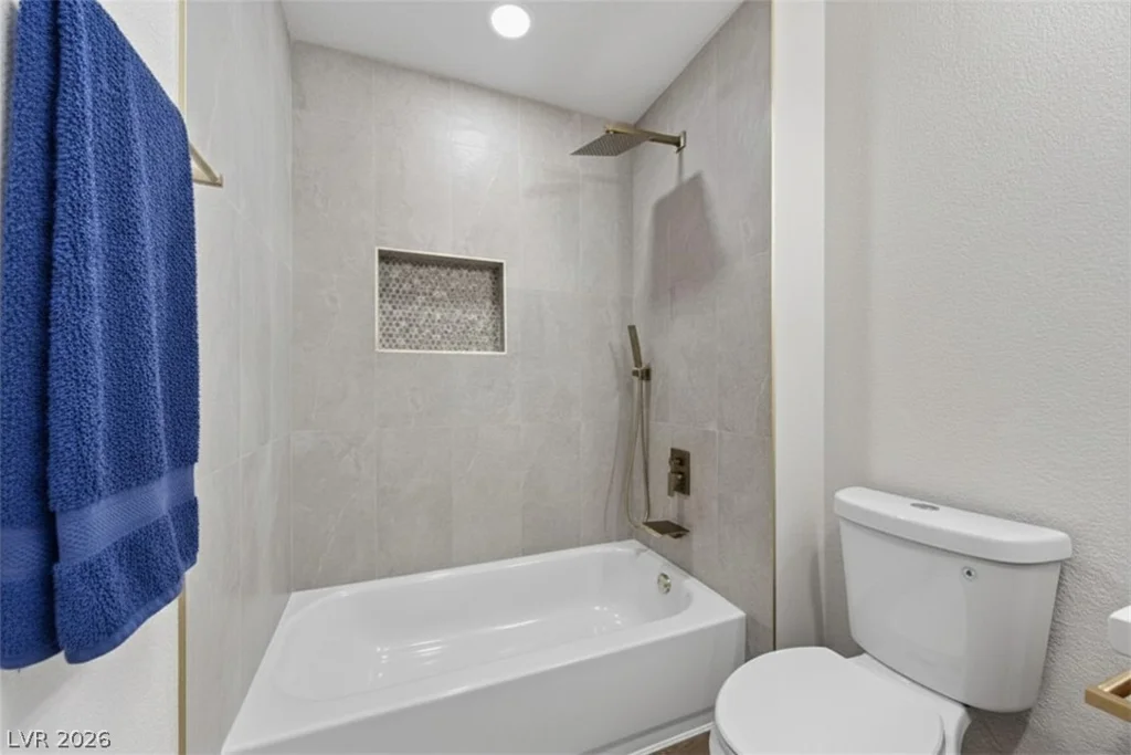 2849 Bluff Point, Las Vegas, NV 89134