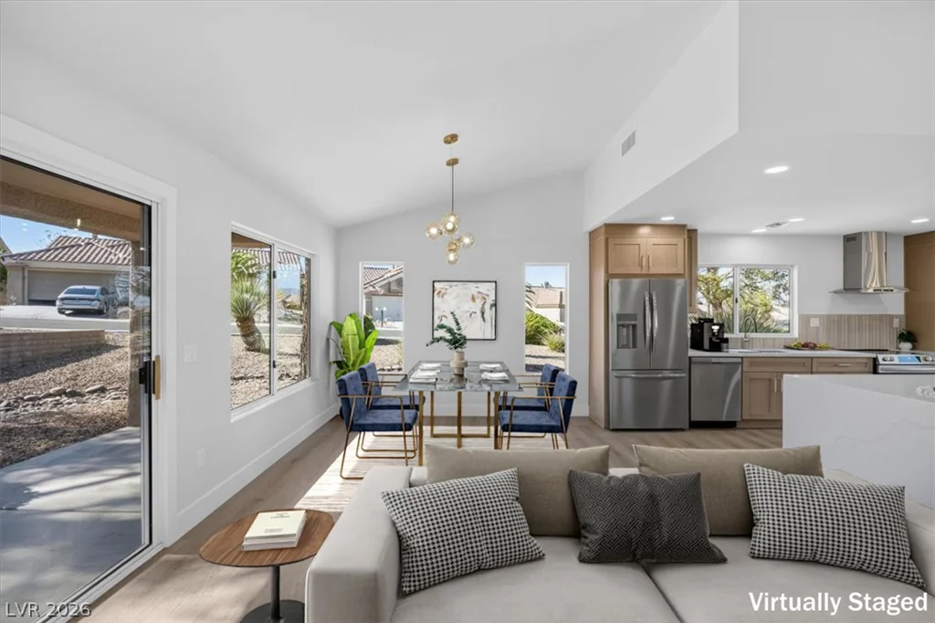 2849 Bluff Point, Las Vegas, NV 89134
