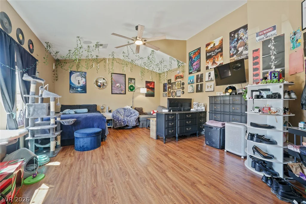7017 Puetollano, North Las Vegas, NV 89084