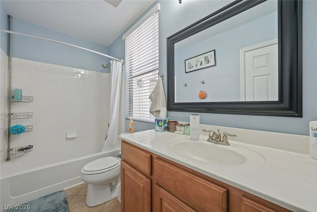 7017 Puetollano, North Las Vegas, NV 89084