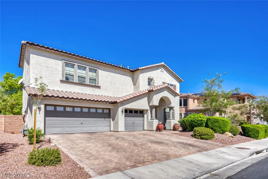 7017 Puetollano, North Las Vegas, NV 89084