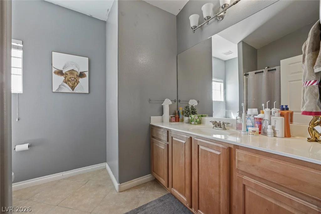 7017 Puetollano, North Las Vegas, NV 89084