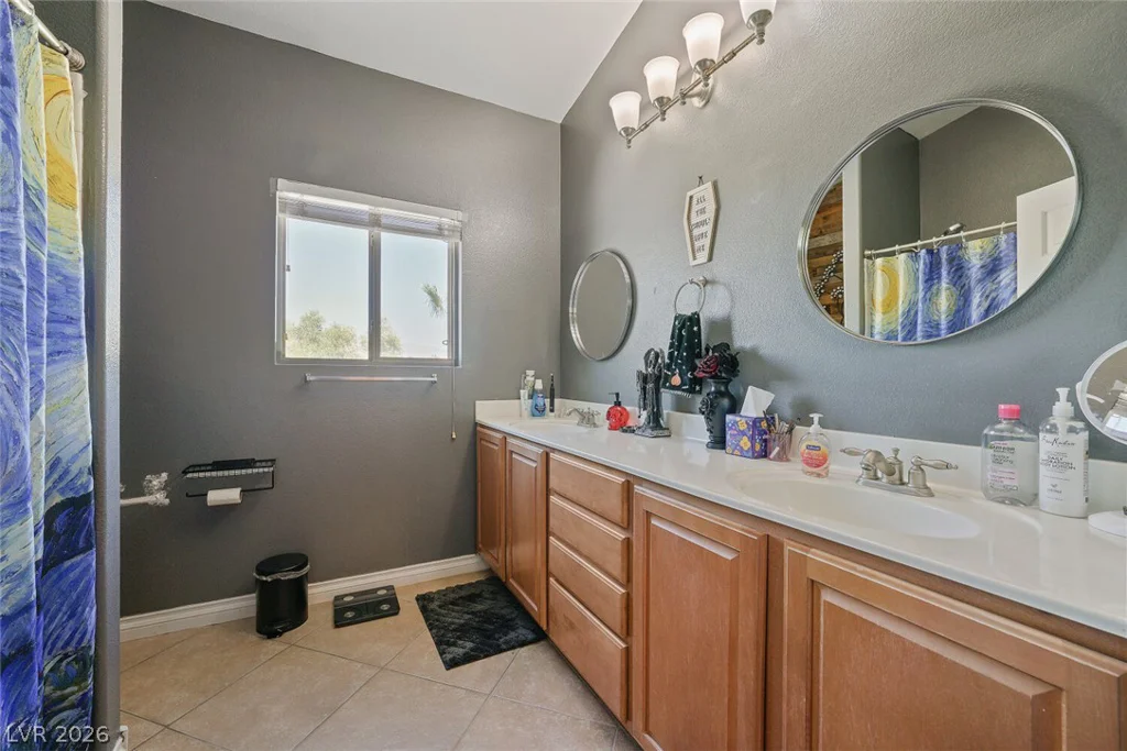 7017 Puetollano, North Las Vegas, NV 89084
