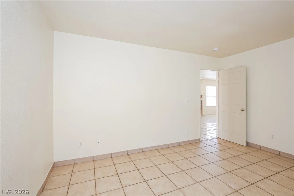 112 Lucy Thompson, Las Vegas, NV 89107