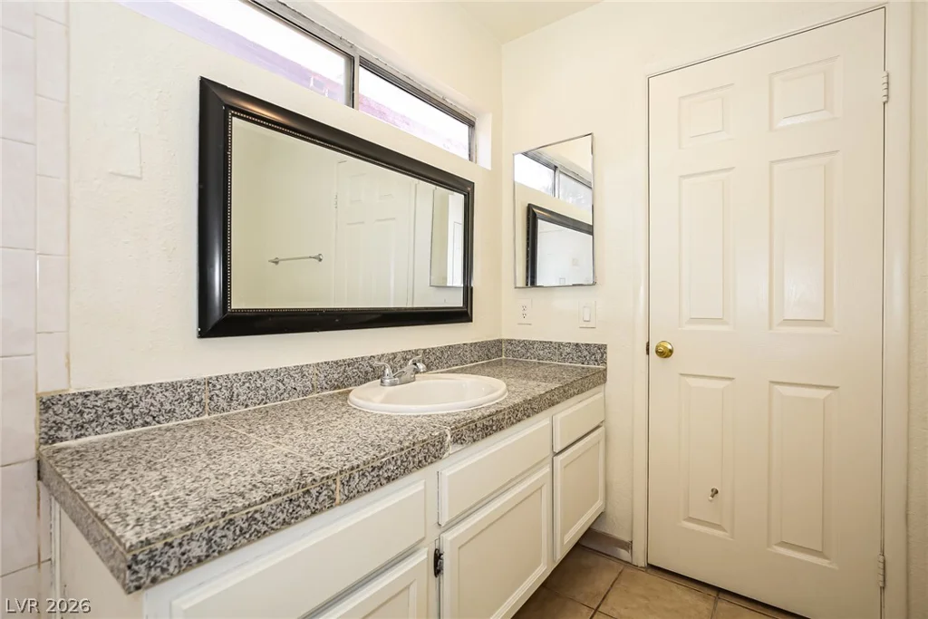 112 Lucy Thompson, Las Vegas, NV 89107