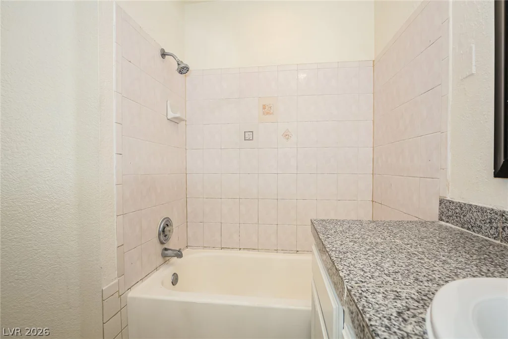 112 Lucy Thompson, Las Vegas, NV 89107