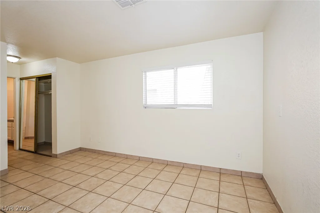 112 Lucy Thompson, Las Vegas, NV 89107
