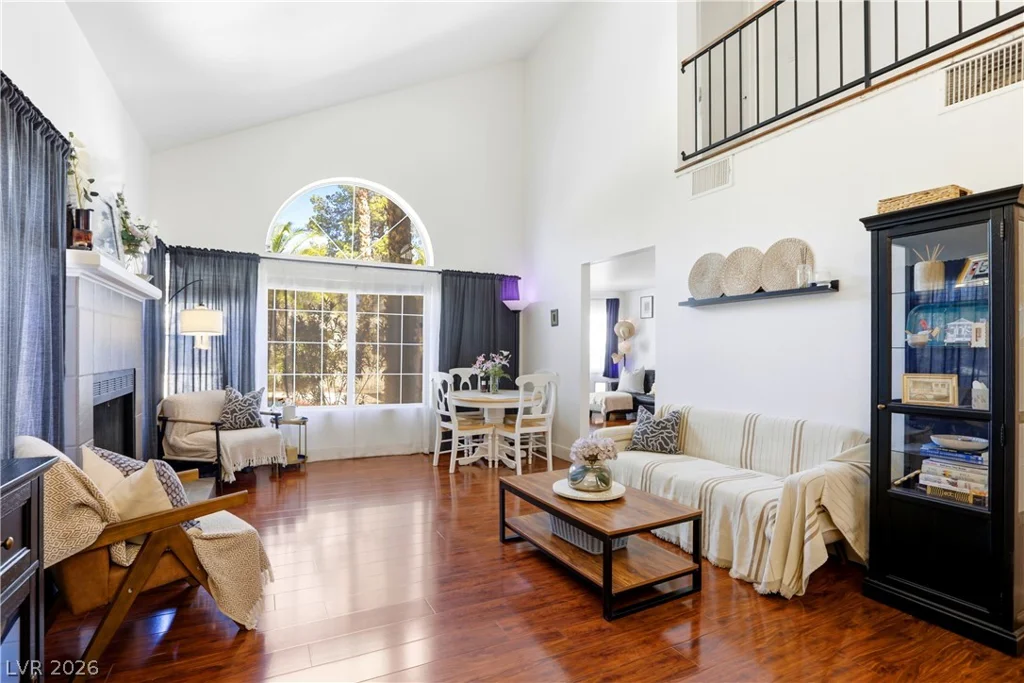 432 Capertino, Las Vegas, NV 89145