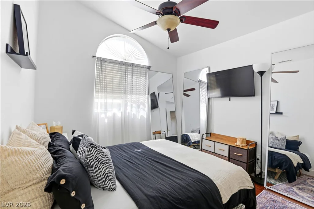 432 Capertino, Las Vegas, NV 89145