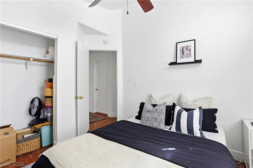 432 Capertino, Las Vegas, NV 89145