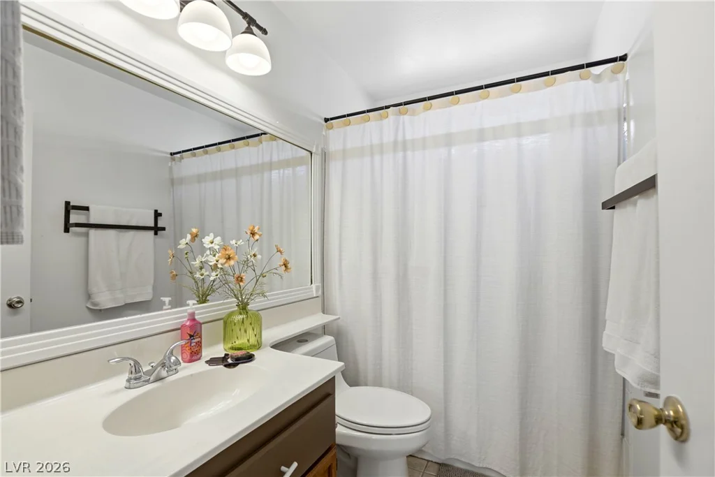 432 Capertino, Las Vegas, NV 89145