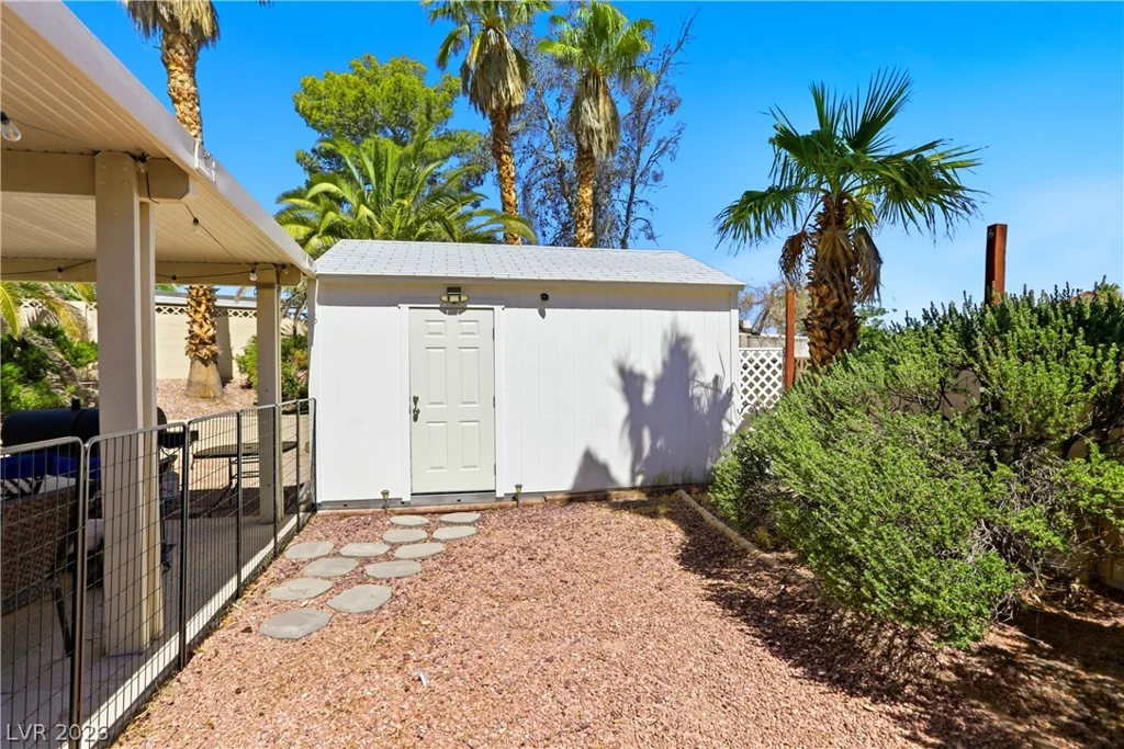 432 Capertino, Las Vegas, NV 89145