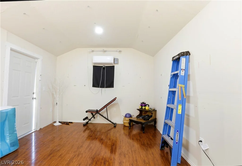 432 Capertino, Las Vegas, NV 89145
