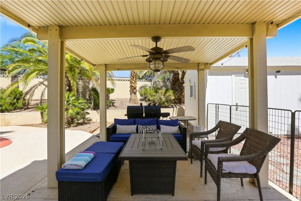 432 Capertino, Las Vegas, NV 89145
