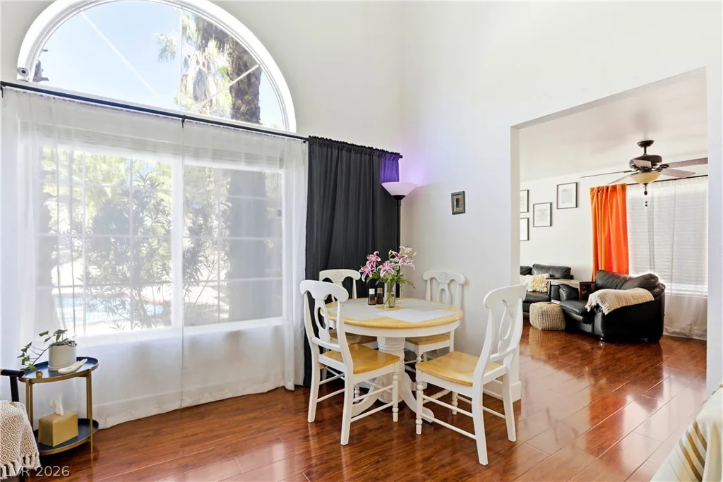 432 Capertino, Las Vegas, NV 89145