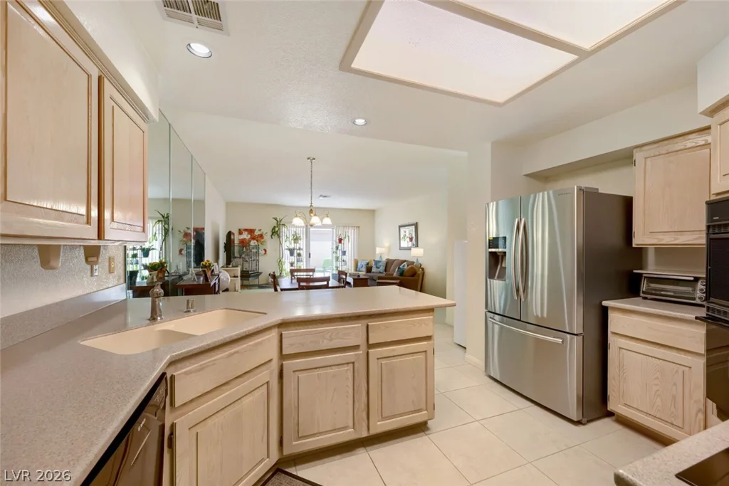 364 Wild Plum, Las Vegas, NV 89107