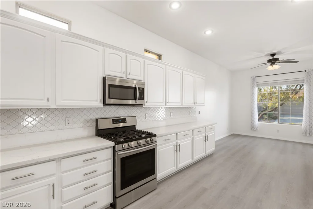 29 Gladewater, Henderson, NV 89052