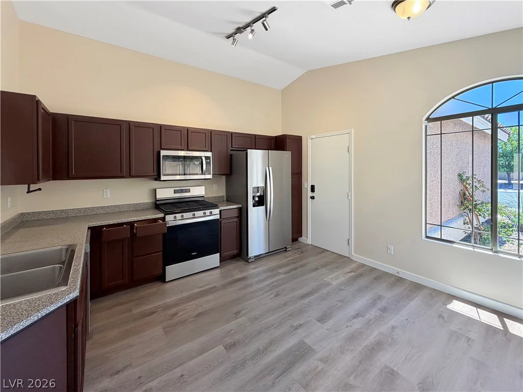 7912 Quill Gordon, Las Vegas, NV 89149