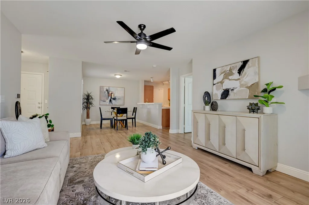 8452 Boseck, Las Vegas, NV 89145
