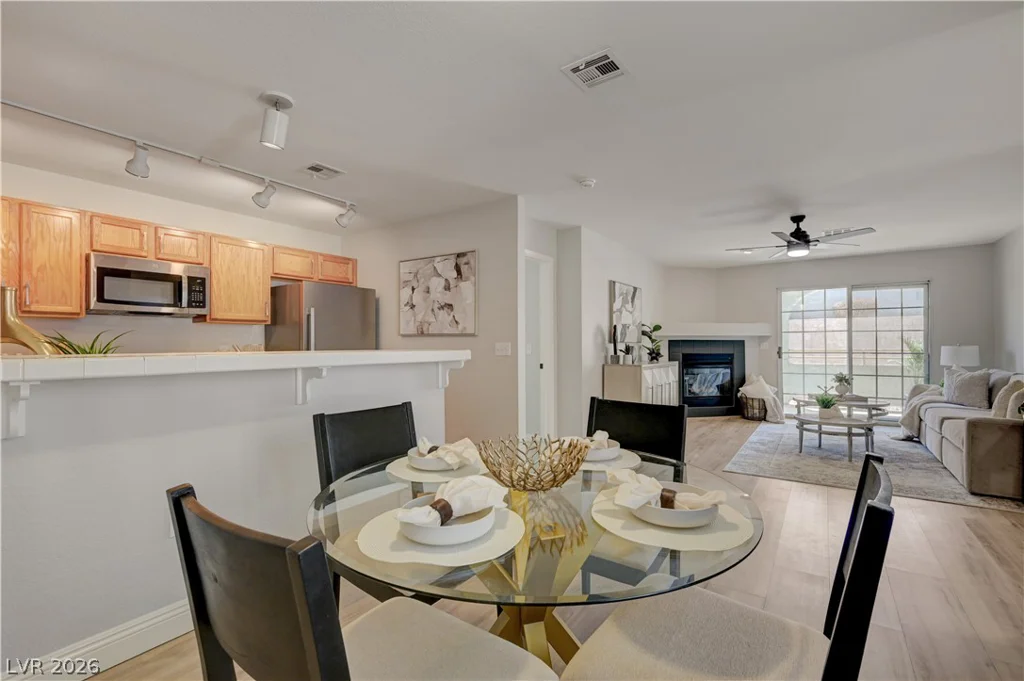 8452 Boseck, Las Vegas, NV 89145