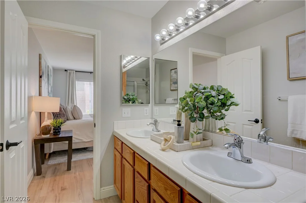 8452 Boseck, Las Vegas, NV 89145