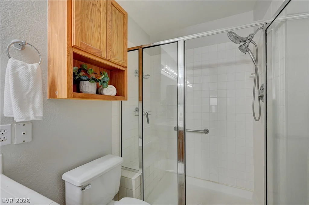 8452 Boseck, Las Vegas, NV 89145