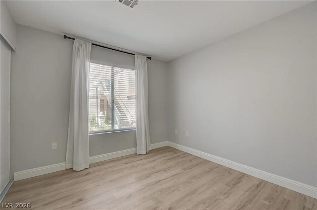 8452 Boseck, Las Vegas, NV 89145
