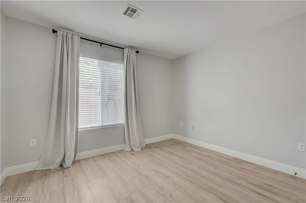 8452 Boseck, Las Vegas, NV 89145
