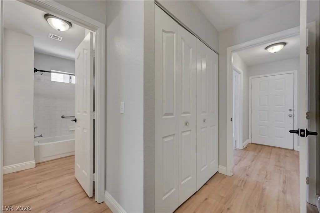 8452 Boseck, Las Vegas, NV 89145