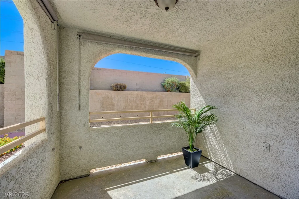 8452 Boseck, Las Vegas, NV 89145