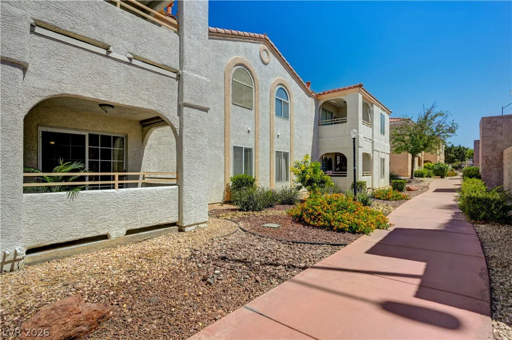 8452 Boseck, Las Vegas, NV 89145