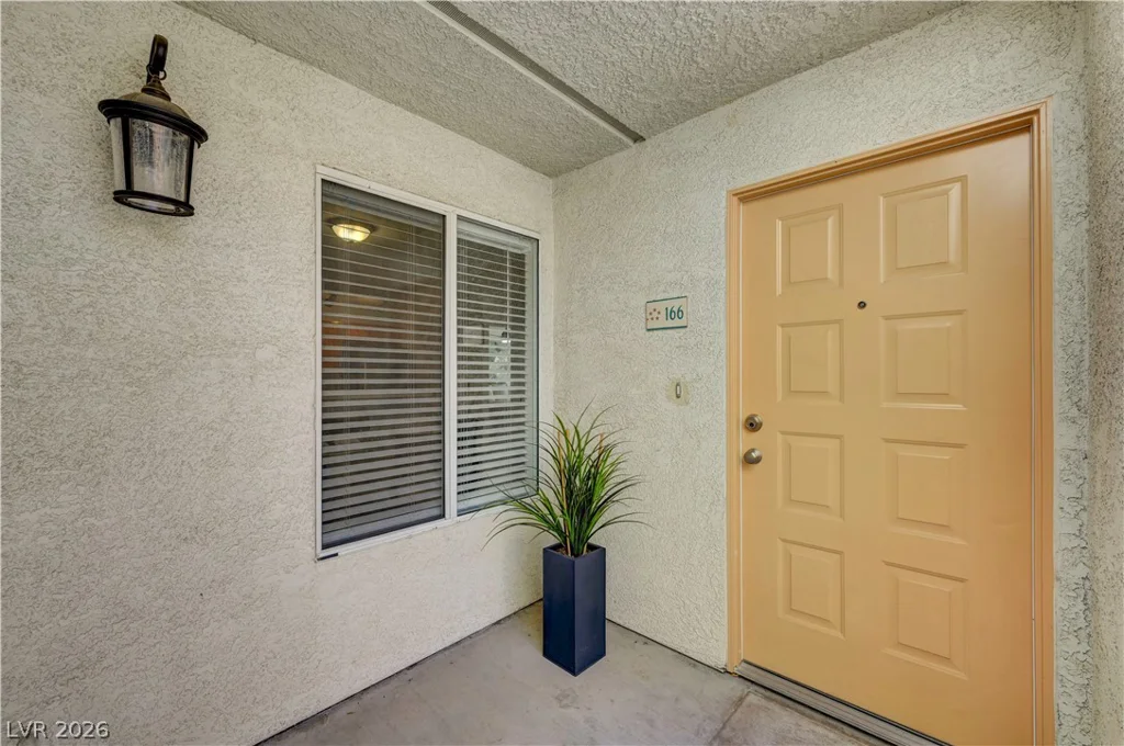 8452 Boseck, Las Vegas, NV 89145